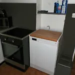 Jugu Avec Jardin Apartment