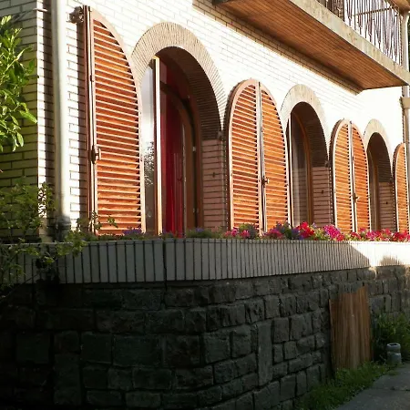 Apartment Jugu Avec Jardin