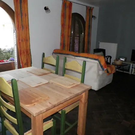 Apartment Jugu Avec Jardin