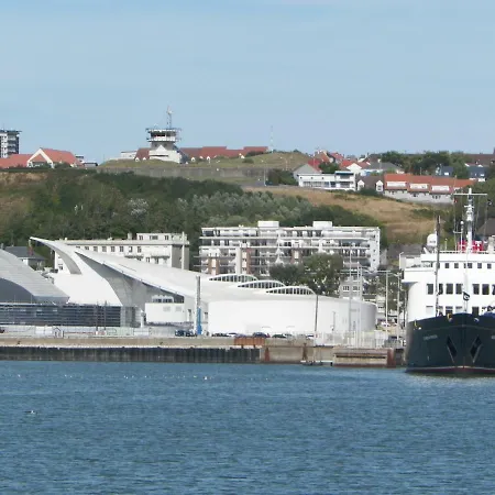 Апартаменты Jugu Avec Jardin *